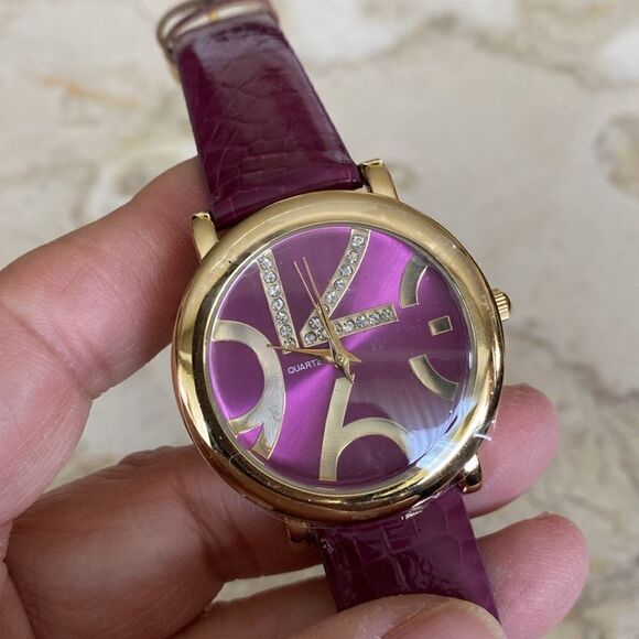 NEW! Crystal Embellished Purple & Gold Tone Stainless Steel Quartz Wristwatch - Picture 4 of 9